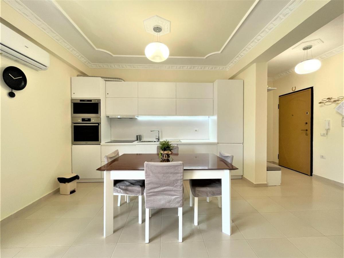 Blue Horizon Apartment